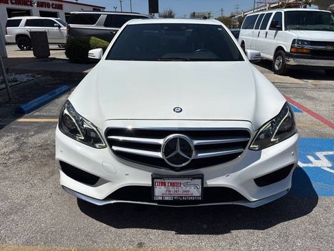 Used 2014 Mercedes-Benz E 250 BlueTEC Sedan image 2