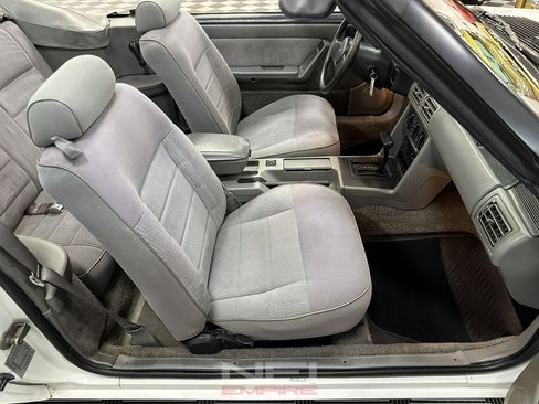 Used 1987 Ford Mustang LX image 45