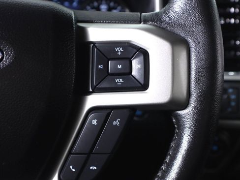 Used 2018 Ford F150 Lariat w/ Heavy-Duty Payload Package AWD/4WD image 15