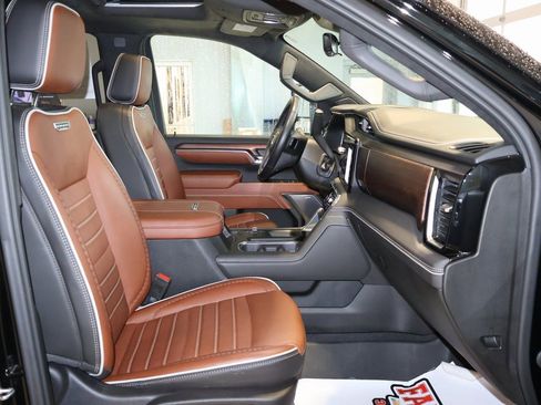 Certified 2024 GMC Sierra 3500 Denali Ultimate image 42