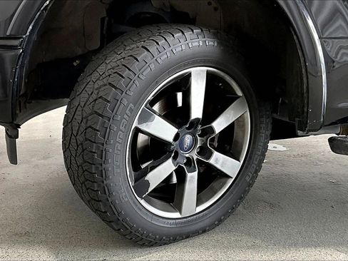 Used 2017 Ford F150 XLT w/ Equipment Group 302A Luxury image 20