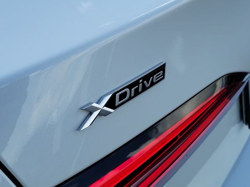 Used 2026 BMW 540i xDrive AWD/4WD image 5