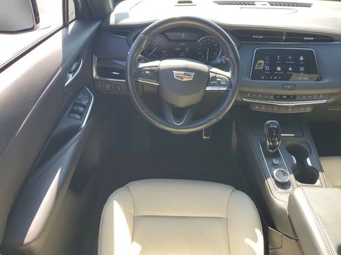 Used 2023 Cadillac XT4 Sport FWD image 12