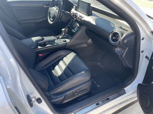 Used 2022 Lexus IS 350 F Sport image 18