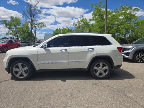 Used 2012 Jeep Grand Cherokee Overland AWD/4WD image 5