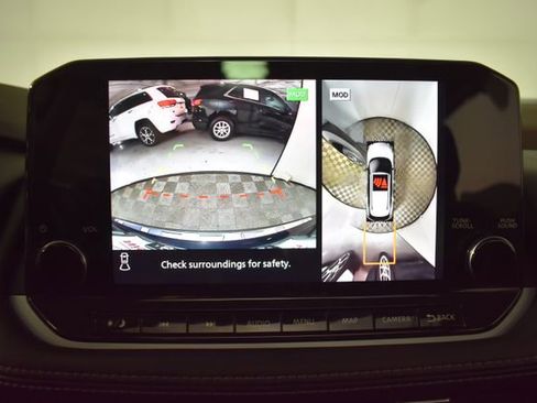 Certified 2023 Nissan Rogue SL w/ SL Premium Package image 24