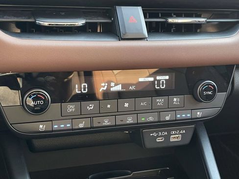Certified 2026 Subaru Outback Touring XT AWD/4WD image 19