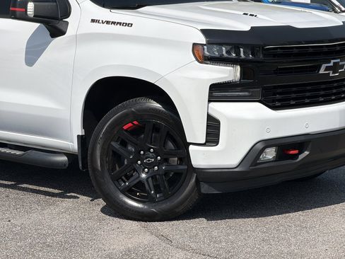 Used 2021 Chevrolet Silverado 1500 RST w/ Redline Edition AWD/4WD image 3