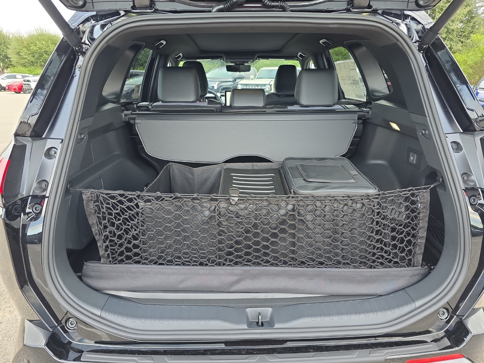 New 2026 Toyota RAV4 XSE w/ Panoramic Sun Roof Package AWD/4WD image 30