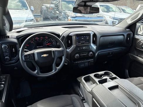 Used 2024 Chevrolet Silverado 1500 Custom image 12