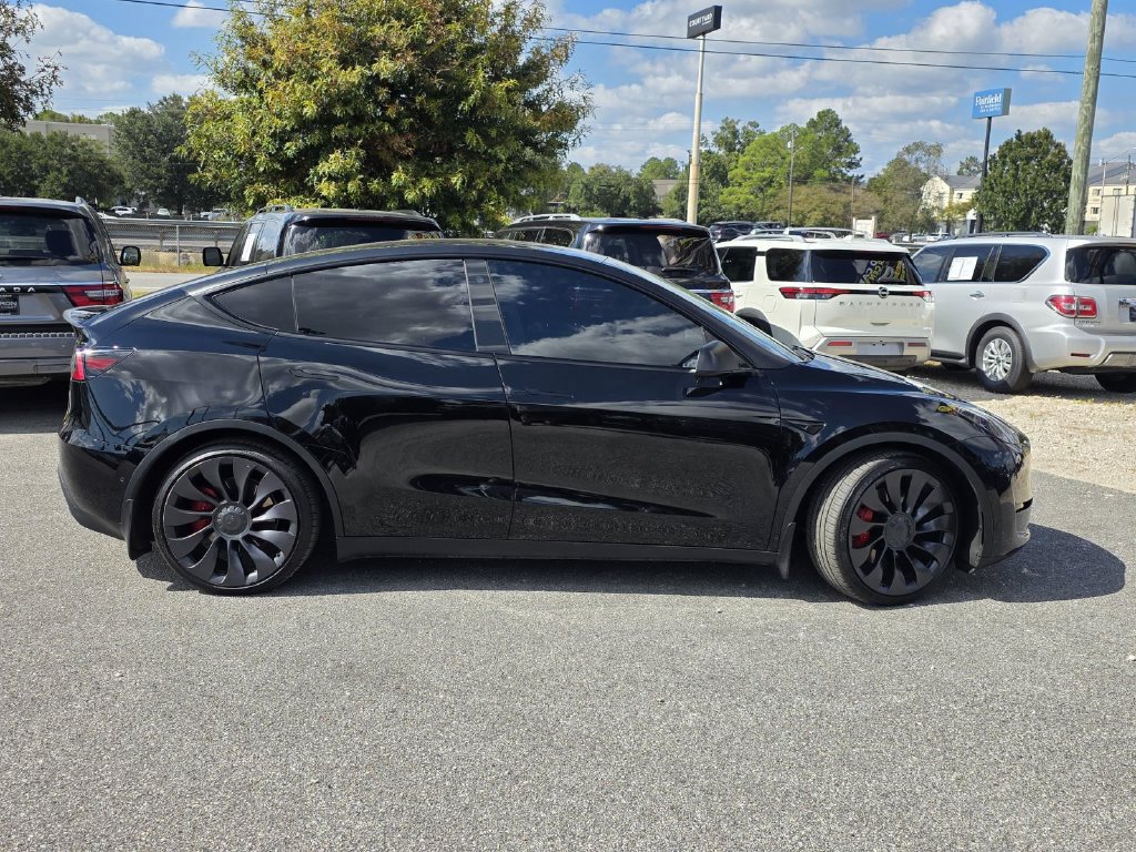 Used 2022 Tesla Model Y Performance AWD/4WD image 39