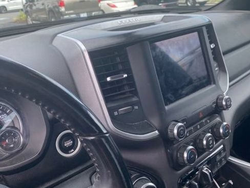 Used 2021 RAM 1500 Big Horn AWD/4WD image 2