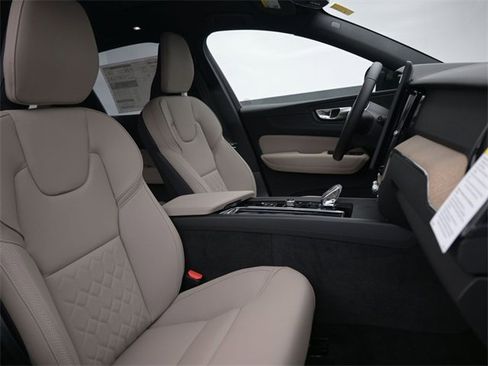 New 2026 Volvo XC60 B5 Plus w/ Protection Package Premier image 35