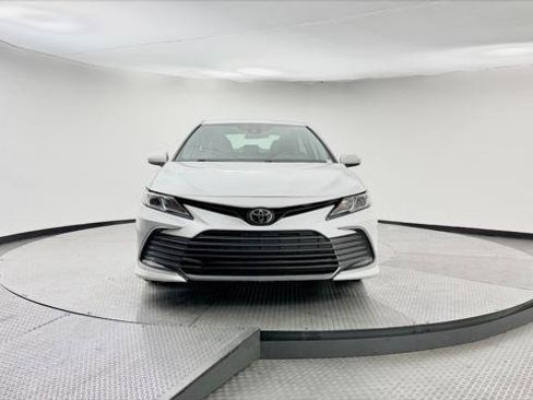 Used 2023 Toyota Camry LE FWD image 12