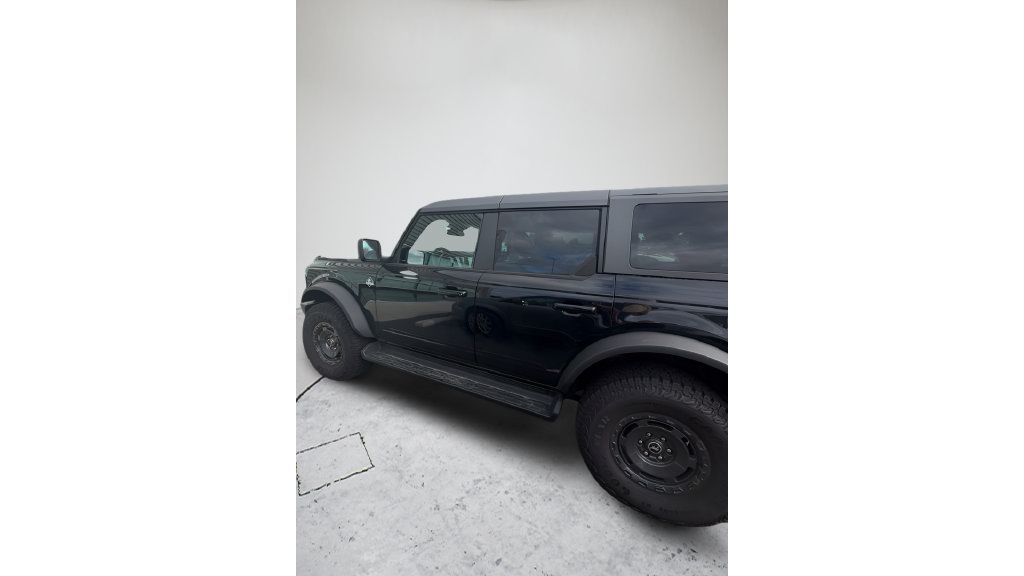 Used 2025 Ford Bronco Outer Banks w/ Sasquatch Package AWD/4WD image 10