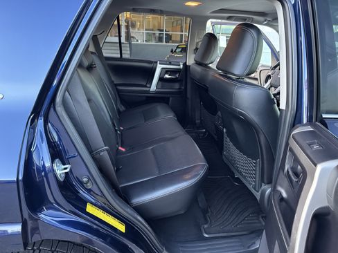 Used 2015 Toyota 4Runner Limited image 13
