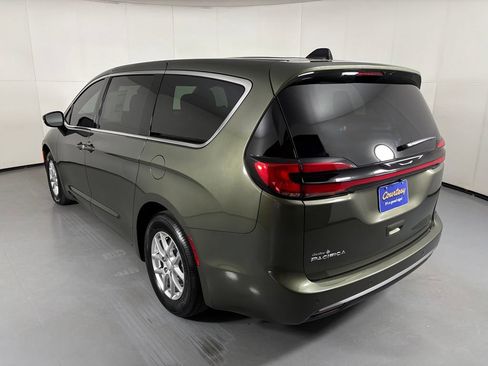 New 2027 Chrysler Pacifica Select FWD image 6