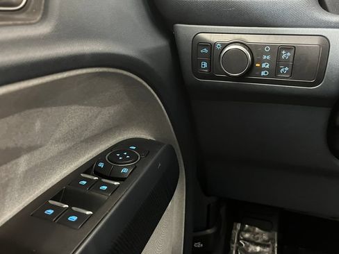 Used 2022 Ford Maverick XLT FWD image 23