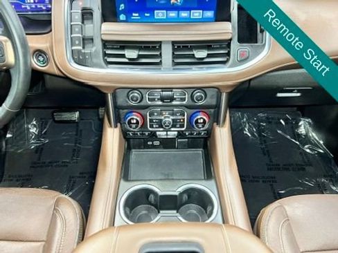 Used 2023 Chevrolet Suburban High Country AWD/4WD image 15