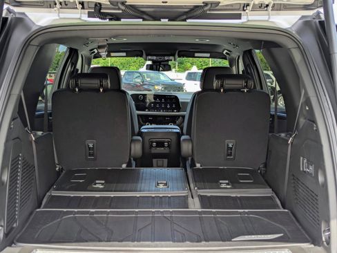 New 2025 Chevrolet Tahoe Premier image 16