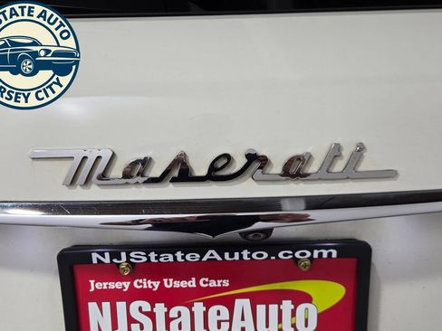 Used 2019 Maserati Levante GranLusso AWD/4WD image 35