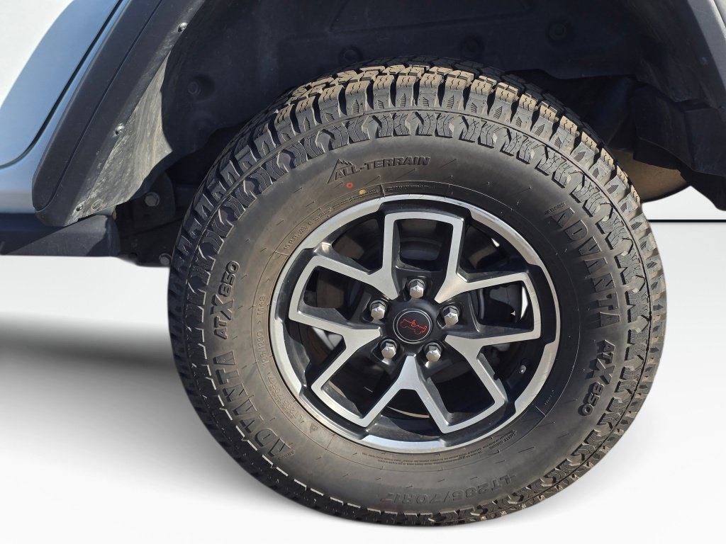 Used 2025 Jeep Wrangler Unlimited Rubicon AWD/4WD image 19
