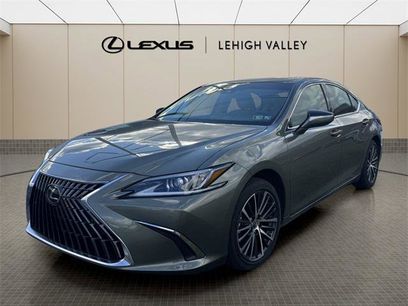 Certified 2025 Lexus ES 300h w/ Premium Package