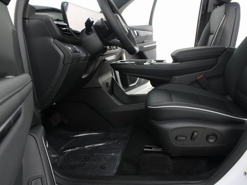 New 2026 Buick Enclave Sport Touring w/ Power Package image 20