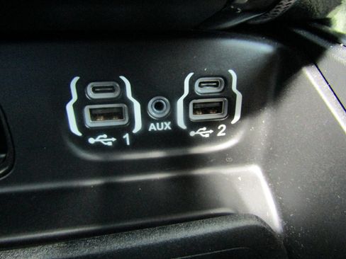 Used 2020 RAM 1500 Limited AWD/4WD image 39