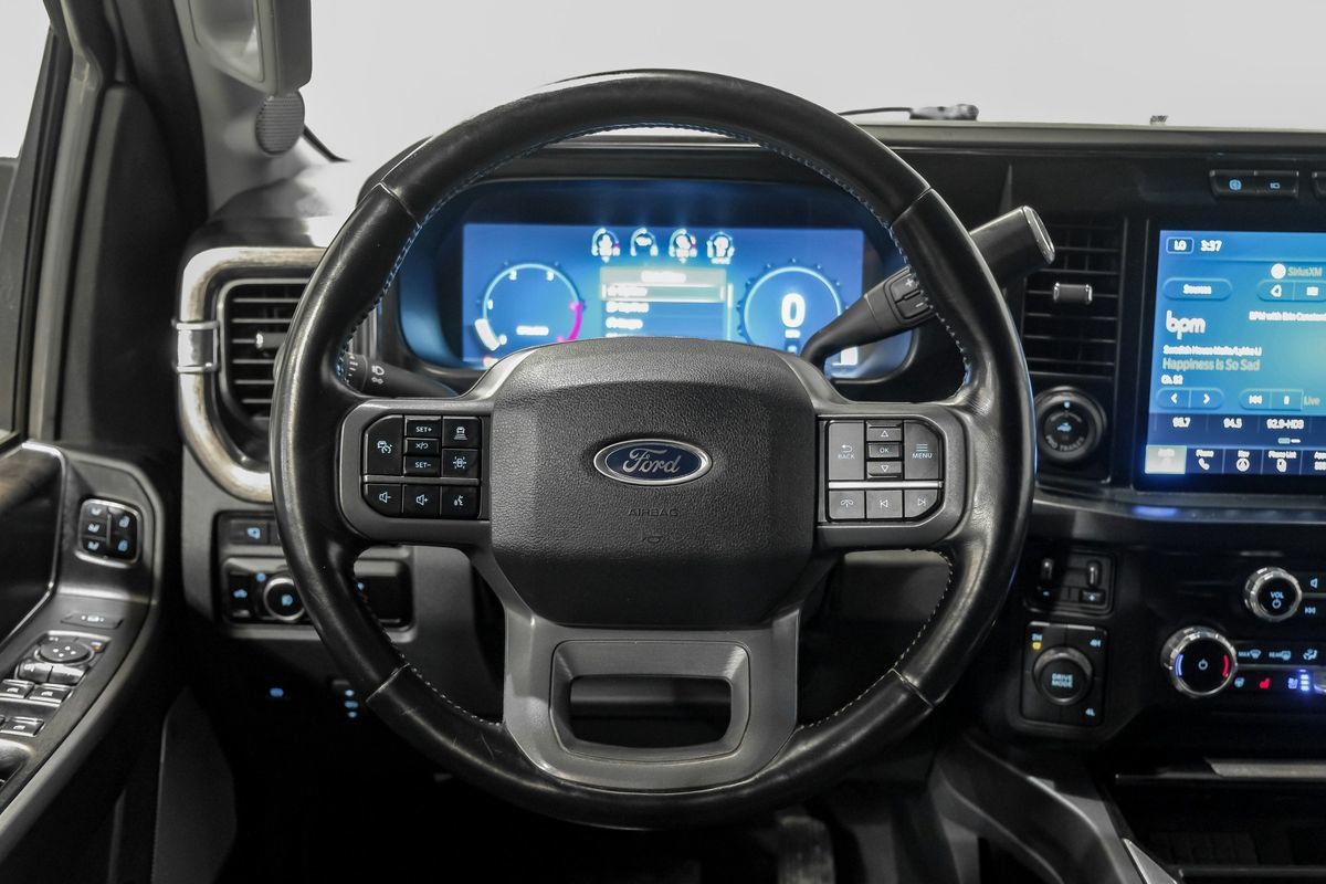 Used 2023 Ford F350 Lariat w/ Tow Technology Package AWD/4WD image 15