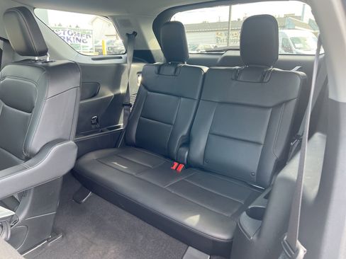 Used 2024 Ford Explorer XLT w/ Equipment Group 202A image 26