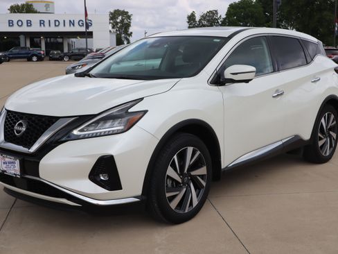 Used 2024 Nissan Murano SL image 2