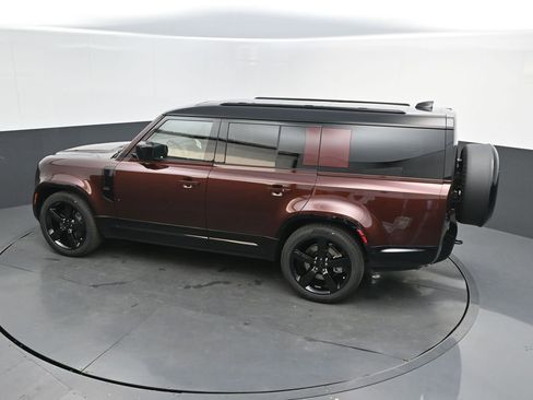 New 2026 Land Rover Defender 130 X-Dynamic SE AWD/4WD image 29