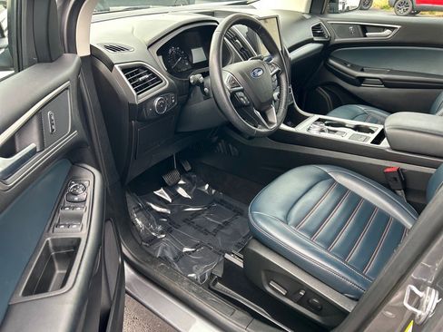Used 2022 Ford Edge SEL w/ Sport Appearance Package image 5
