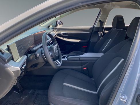 Used 2024 Hyundai Sonata SEL FWD image 9