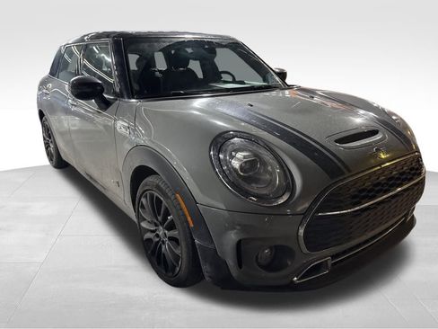 Used 2021 MINI Cooper Clubman S w/ Premium Package image 5