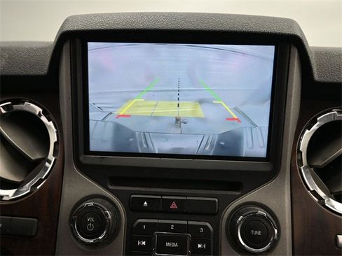 Used 2015 Ford F250 Lariat w/ Lariat Ultimate Package image 20