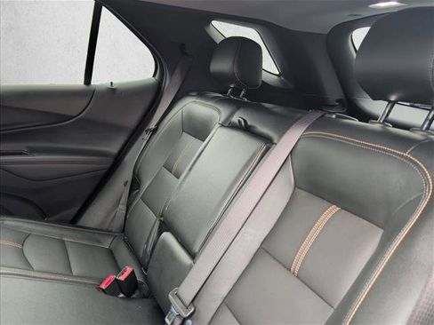 Used 2023 Chevrolet Equinox Premier FWD image 18