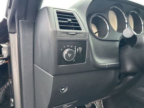 Used 2011 Dodge Challenger R/T image 25