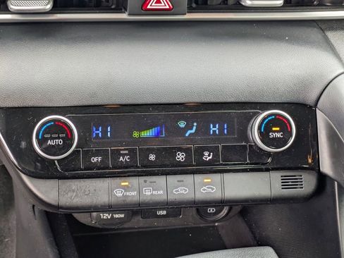 Used 2021 Hyundai Elantra SEL image 20