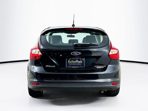 Used 2014 Ford Focus Titanium FWD image 7