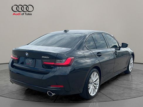 Used 2023 BMW 330i xDrive Sedan w/ Premium Package AWD/4WD image 5