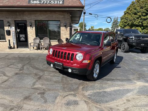 Used 2012 Jeep Patriot Latitude image 2