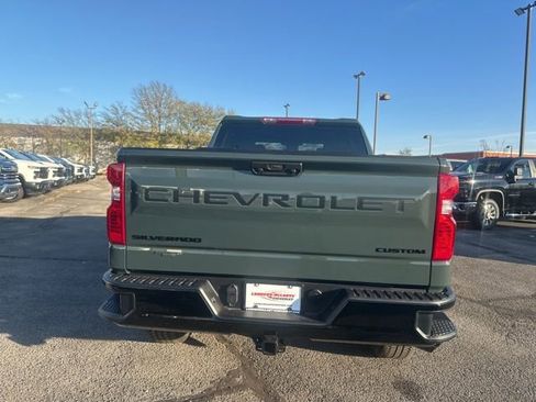 New 2026 Chevrolet Silverado 1500 Custom Trail Boss w/ Turbomax Blackout Package image 4