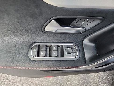 Certified 2025 Mercedes-Benz CLA 250 4MATIC image 18