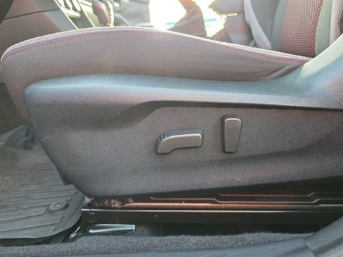 Used 2022 Subaru Impreza 2.0i Sport image 43