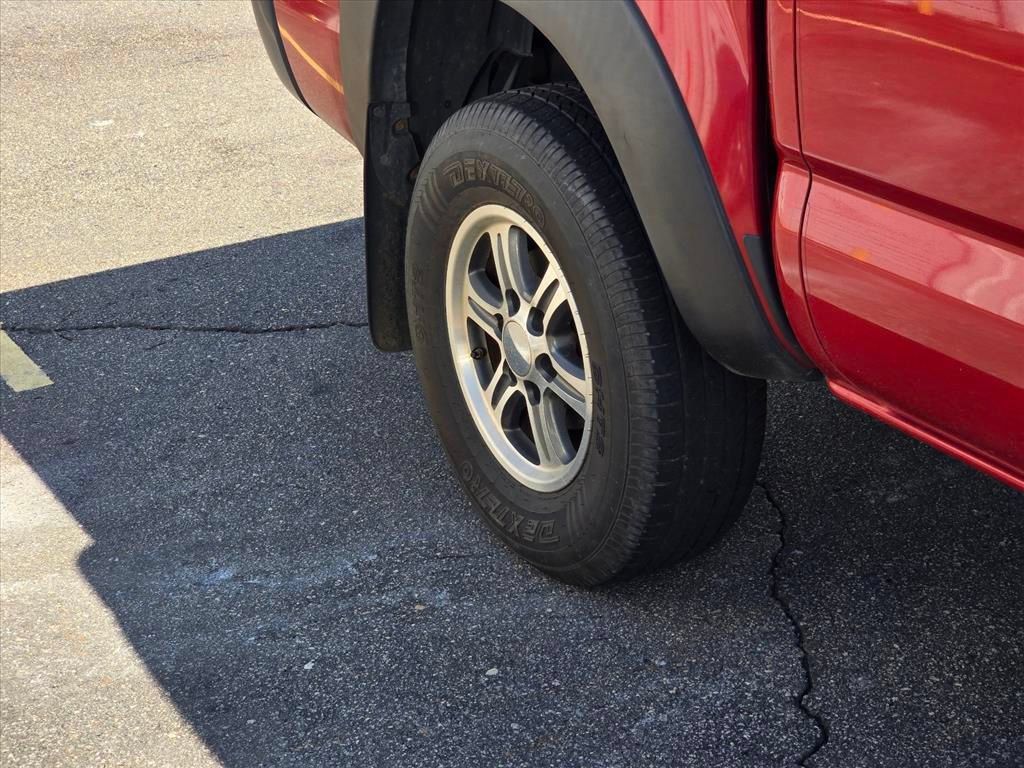 Used 2015 Toyota Tacoma PreRunner RWD image 18