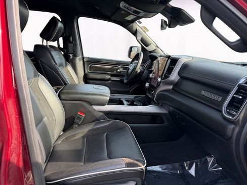 Used 2025 RAM 1500 Laramie image 15