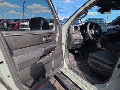 Used 2025 Toyota Sequoia 4WD image 7