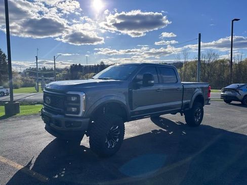 Used 2024 Ford F250 Lariat w/ Lariat Ultimate Package image 7